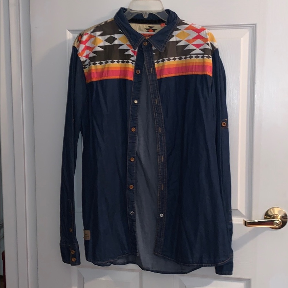 Rolling Paper buttons tribal print button down